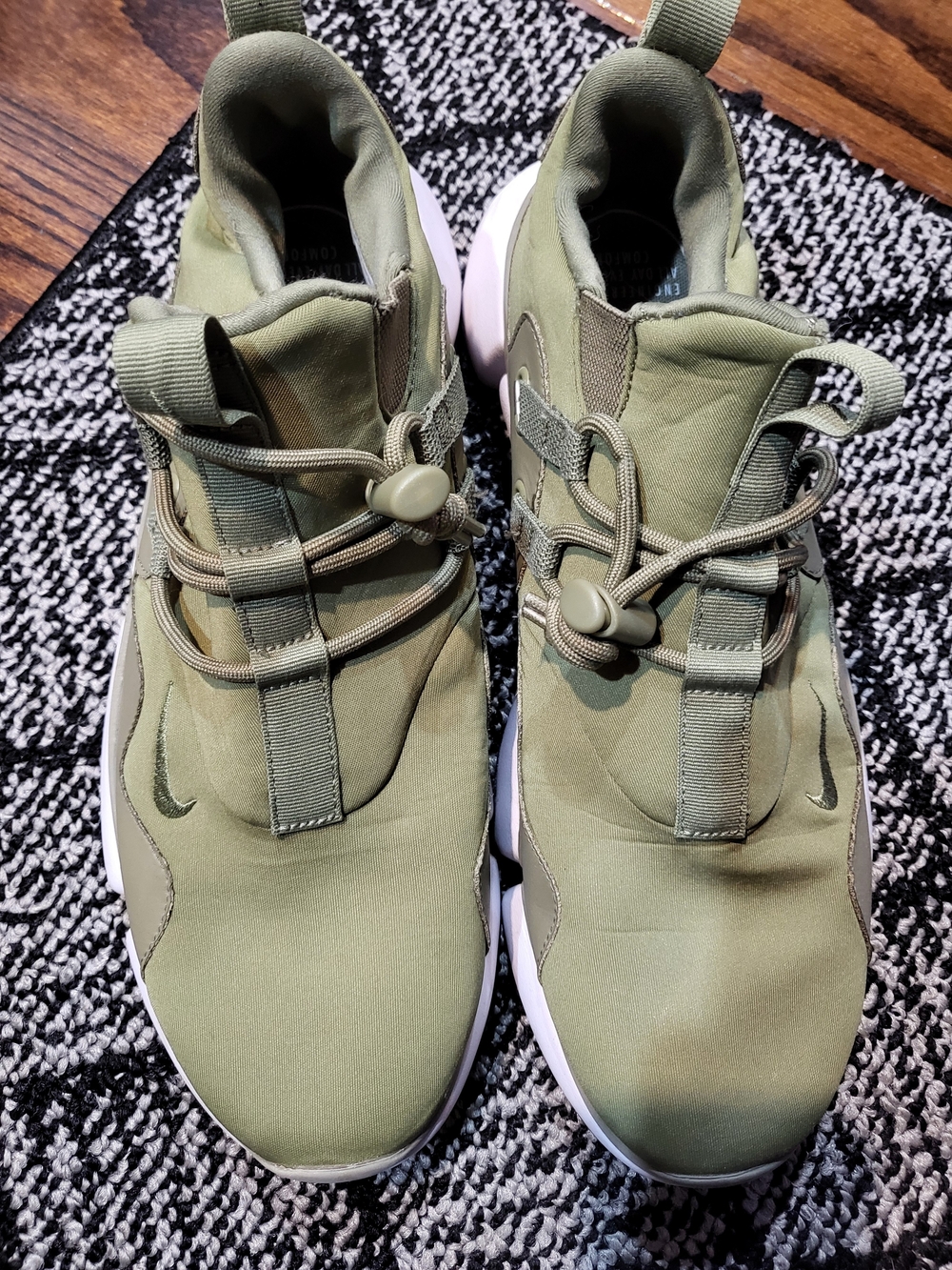 11.5 Mens Nikes Worn Once